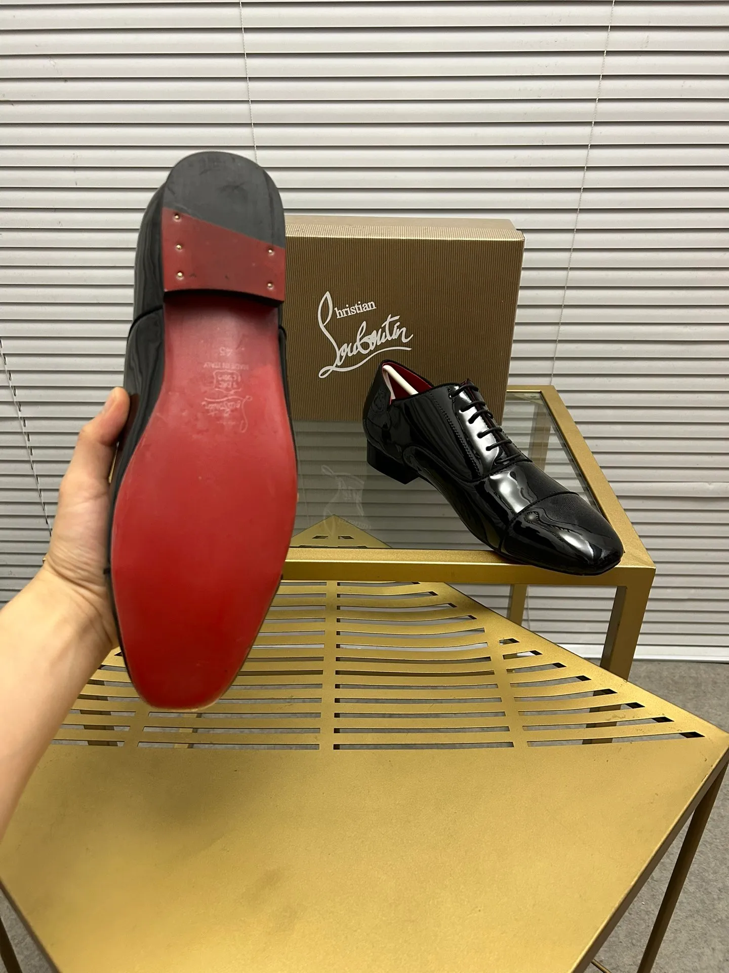 (Customized model) Ex-factory price is 500. christian louboutin (CL red sole shoes) counter series, casual sneakers for couples 📢 📢 📢 Exclusive hot style release 🎈🎈💪 Movable latex feet 👻 Finished outsole line [Proud] 😝Female 35-40# Male 38#-46, global supply😝 [Top version]: Original imported genuine leather upper, top original leather lining, original molded TPU outsole, original 1:1 detail processing, original shoe last,